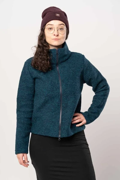 Wolljacke mit hohem Kragen für Damen in Petrol Frontansicht