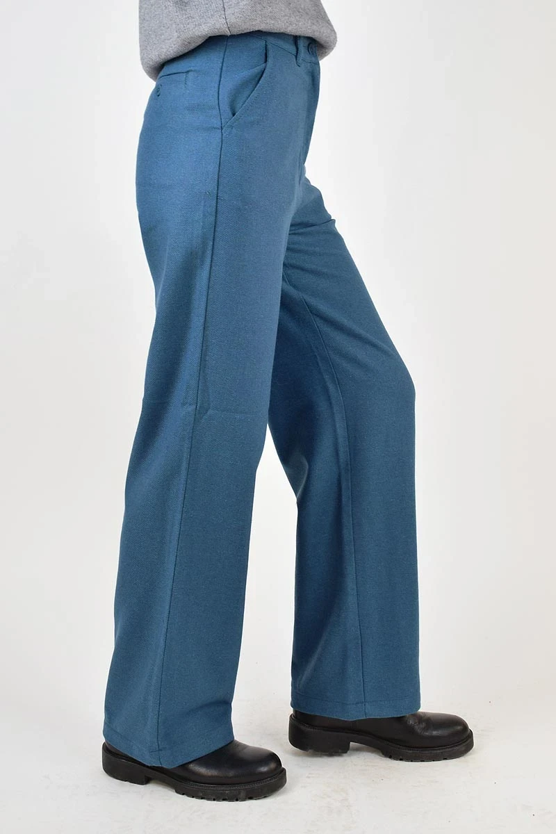 Wollhose für Damen Wide Leg mit weitem Bein in Blau von Wally Seitenansicht rechts