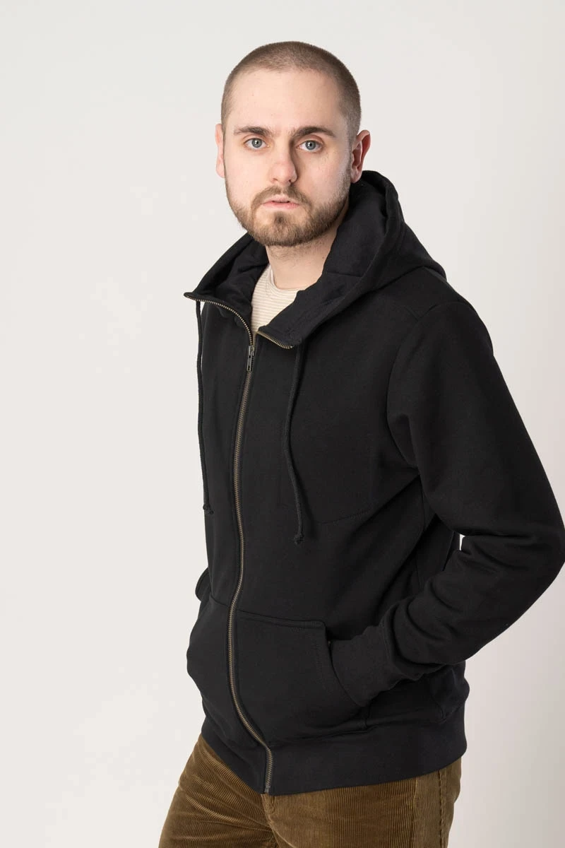 Schwarze Sweatjacke „Matthew“ organic cotton - faire Produktion